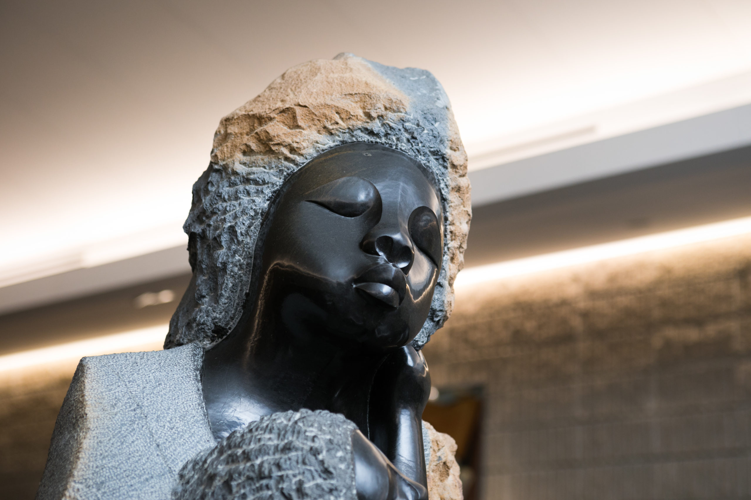 The Peacemaker, by Gedion Nyanhongo, part of Zimbabwe: A Tradition in Stone