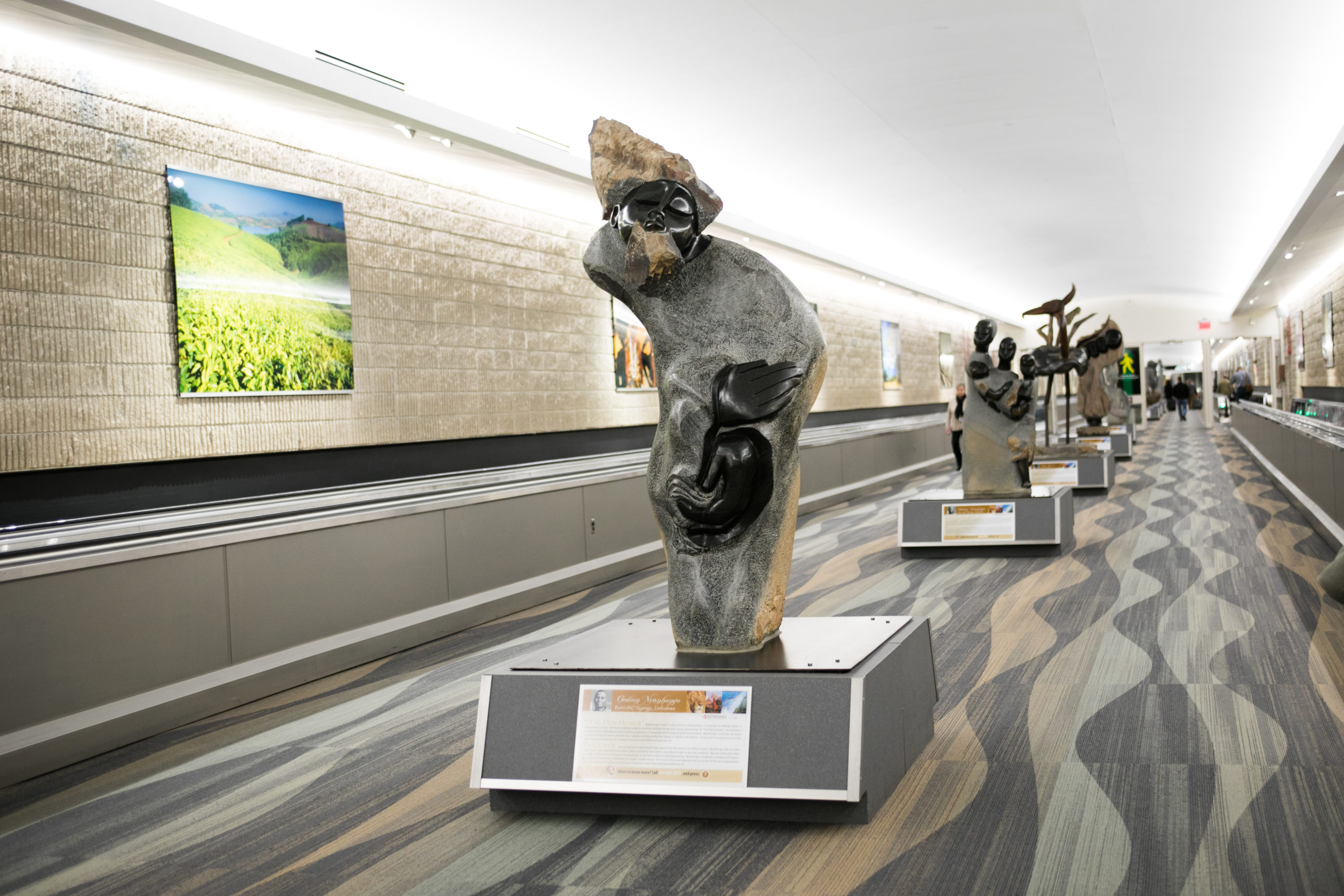 The Peacemaker, by Gedion Nyanhongo, part of Zimbabwe: A Tradition in Stone